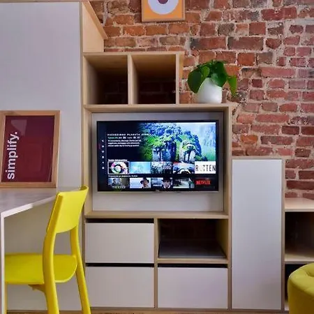 Rynek Stare Miasto 4 - Klima Netflix Apartment